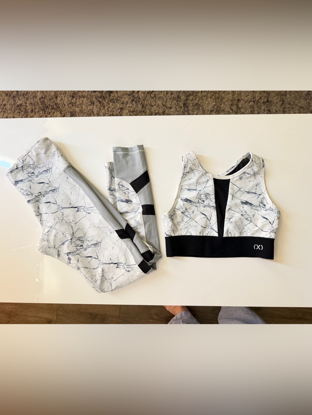 2 (x)ist Marble Print Active Set - White and Black